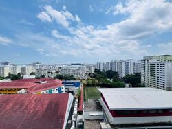 Blk 577 Hougang Avenue 4 (Hougang), HDB Executive #547068501